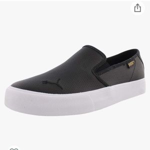 Puma Women’s Bari sneakers